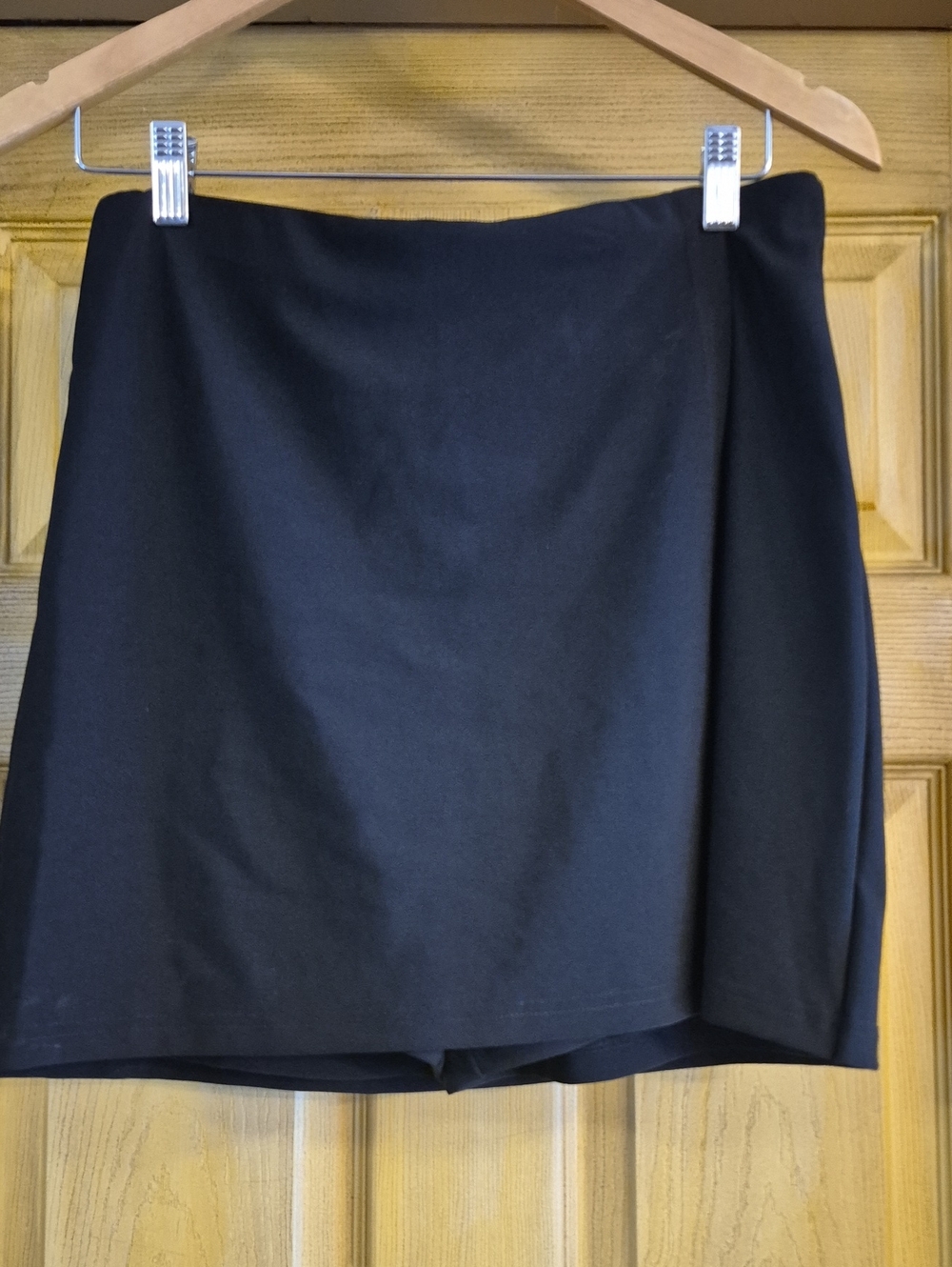 Boston Proper Ladies Black Skort Size Small Nylon Spandex Pull On Style Stretch